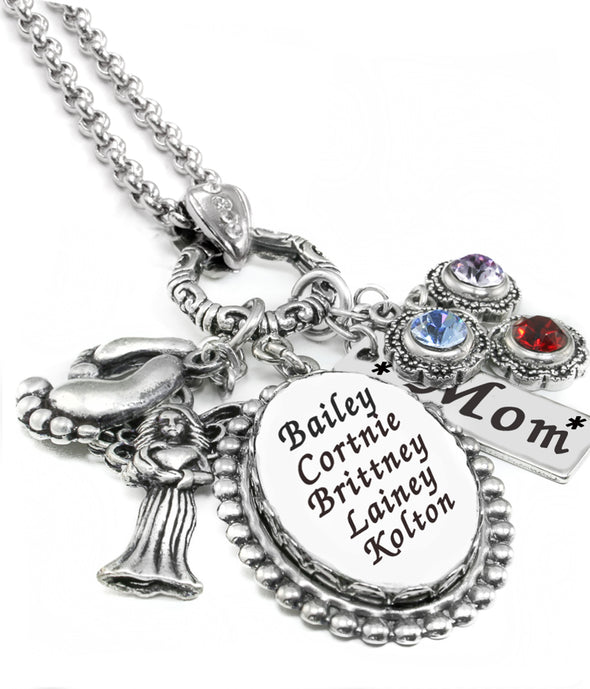 photo of personalized necklace for mom with children's names